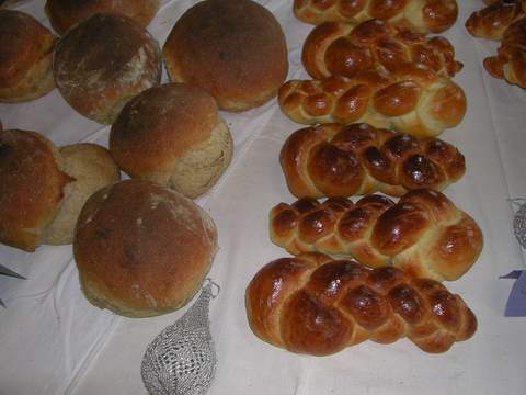 Feines Bauernbrot & Zöpfe